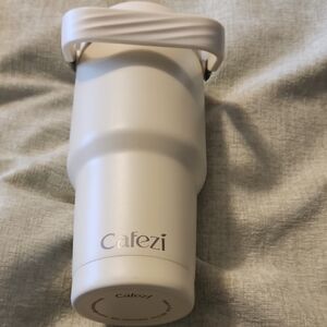 CAFEZI WHITE INSULATED TUMBLER